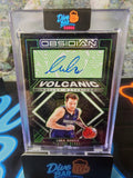 Luka Doncic 2021-22 Panini Obsidian Volcanic Signatures Electric Etch Green Card SN15