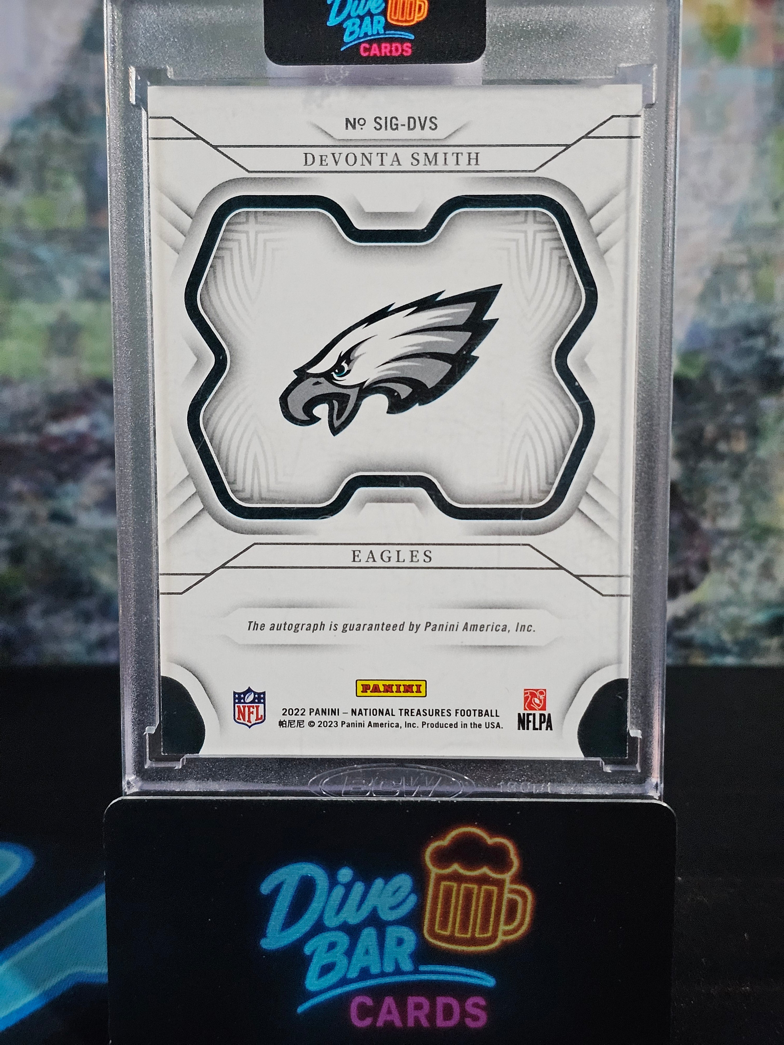 2022 Panini National Treasures DeVonta Smith Signatures Rookie Card Philadelphia Eagles Raw